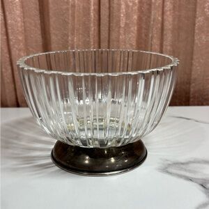 Elegant Made in Italy Glass Bowl with Silver Base